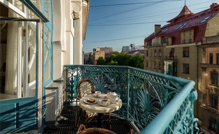 Deluxe room with Balcony (5th floor)