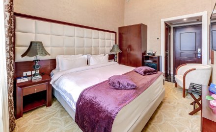Small Double/Twin room