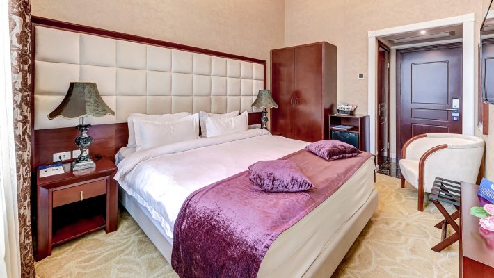 Small Double/Twin room